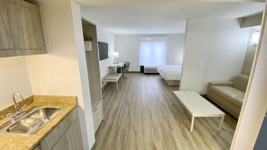 Best Western Plus Sugar Land/Stafford Стая снимка