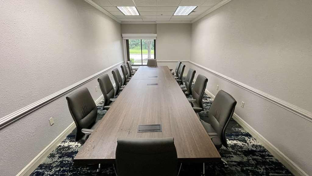 Best Western Plus Sugar Land/Stafford Съоръжения снимка