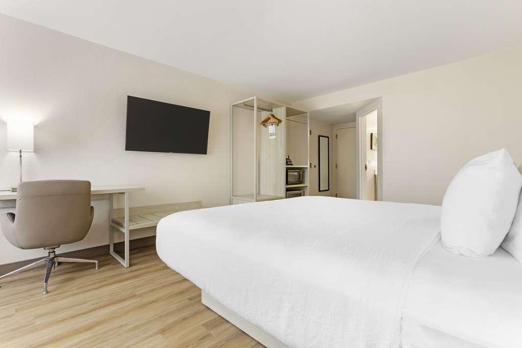Best Western Plus Sugar Land/Stafford Стая снимка