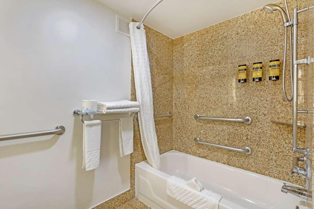 Best Western Plus Sugar Land/Stafford Стая снимка