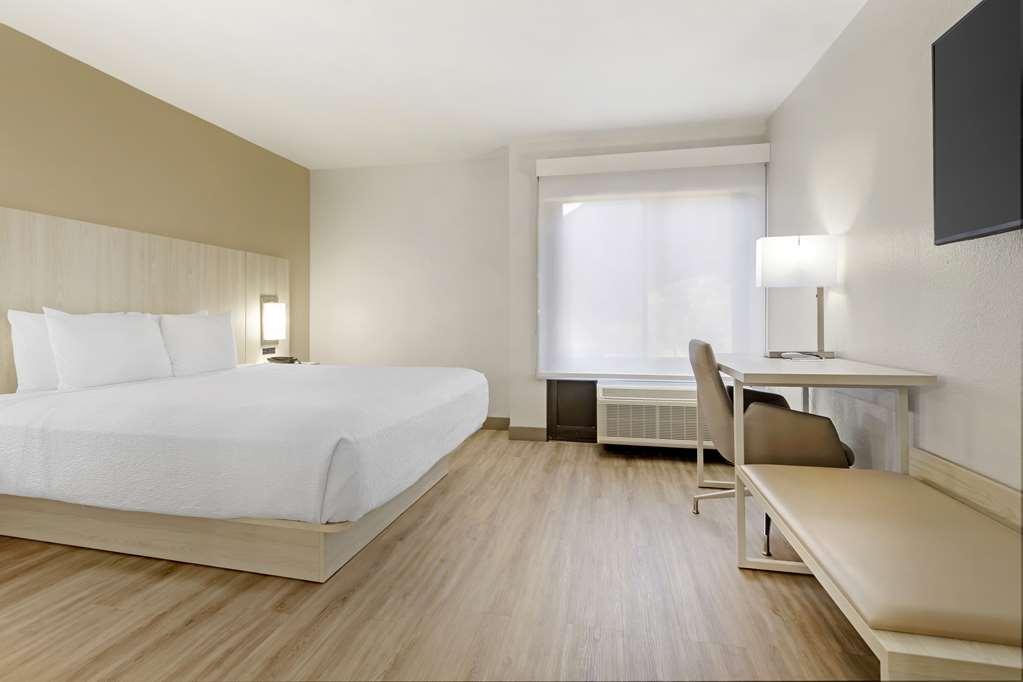 Best Western Plus Sugar Land/Stafford Стая снимка