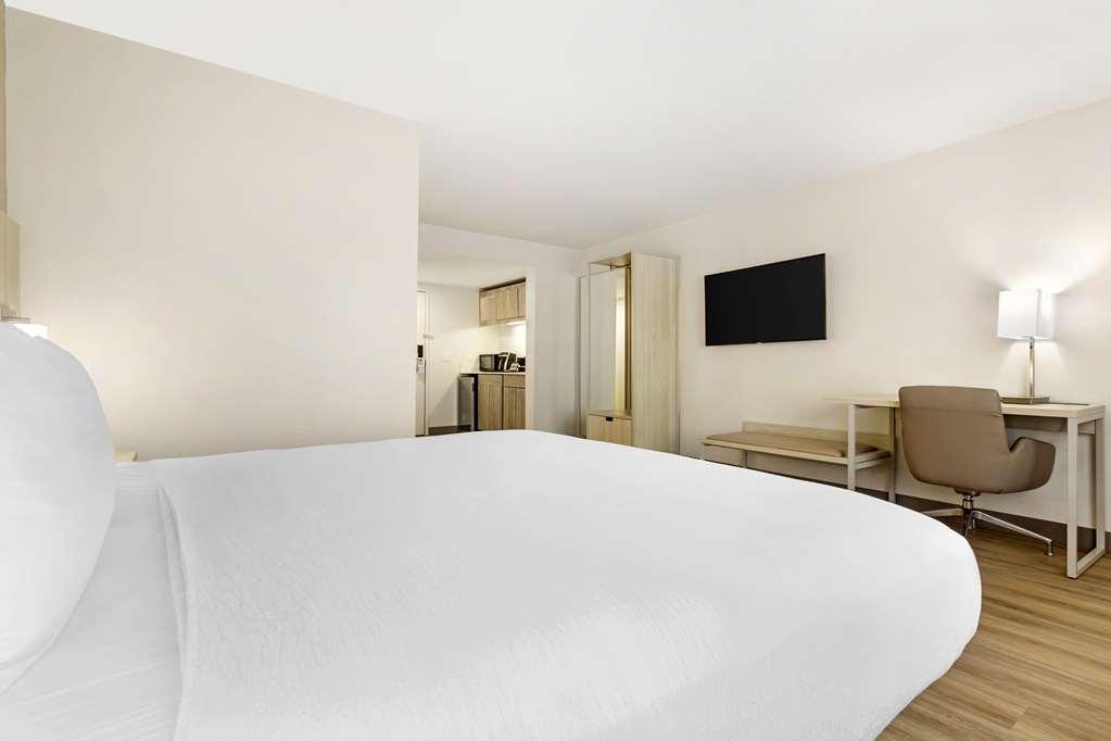 Best Western Plus Sugar Land/Stafford Стая снимка